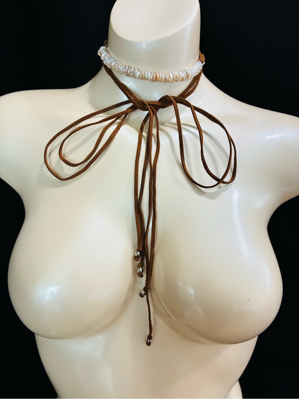 Iridescent Freshwater Pearls Multi-Strand Tan Leather Cord Lariat Necklace EUC
